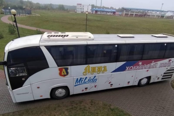 В Пружанском районе произошло ДТП с участием автобуса ХК «Лида». В момент происшествия никого из спортсменов в салоне не было